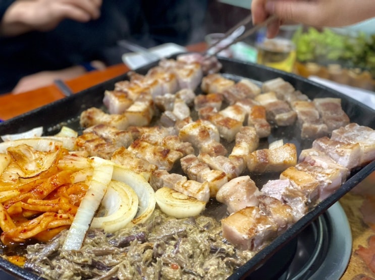  [용산 맛집] 퇴근길이 기다려지는 정겨운 용산역 삼겹살 맛집 “가람 떡갈비”