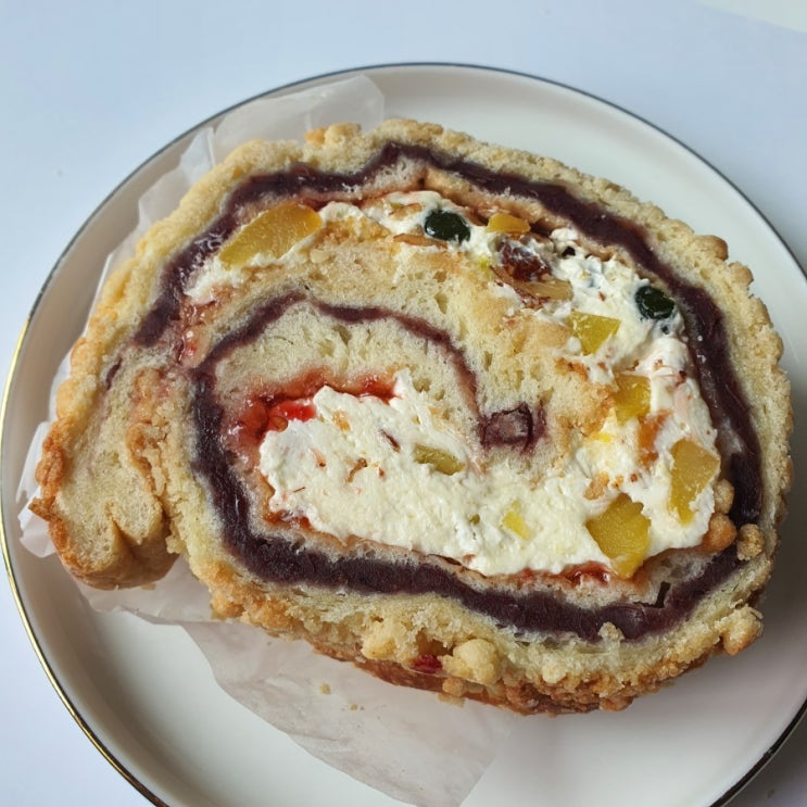 망원동 빵맛집 : 투떰즈업 오픈런 후기_맘모롤,콩떡모스,흑끼리,호박모스