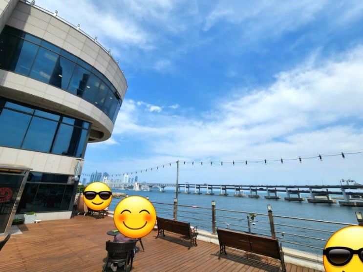  광안리 광안대교 멋진 뷰와 함께 야외에서 커피를 마실 수 있는 "필소굿 커피"(내돈내산)