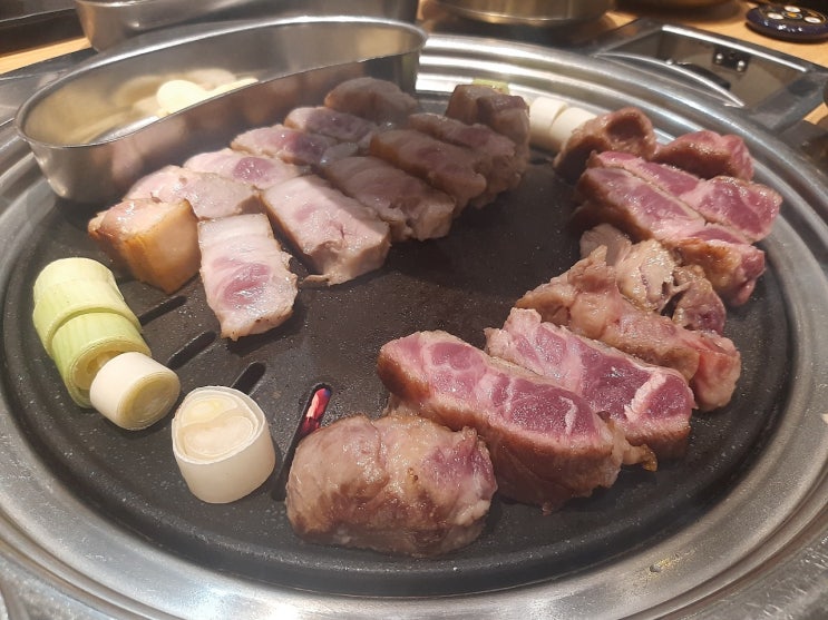  [서울/역삼] 오랜 시간 숙성한 고기가 맛있는 "돝고기 506" - 506,806시간 숙성한 삼겹살의 맛, 예약 방법
