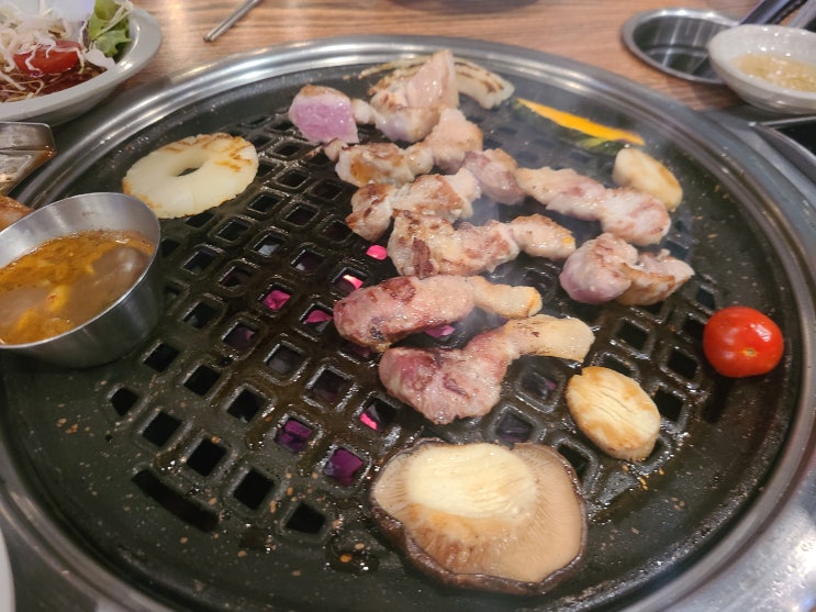  수원 인계동 삼겹살, 오겹살, 목살 맛집! 제주 흑돼지 파는 곳!  : 계동식당