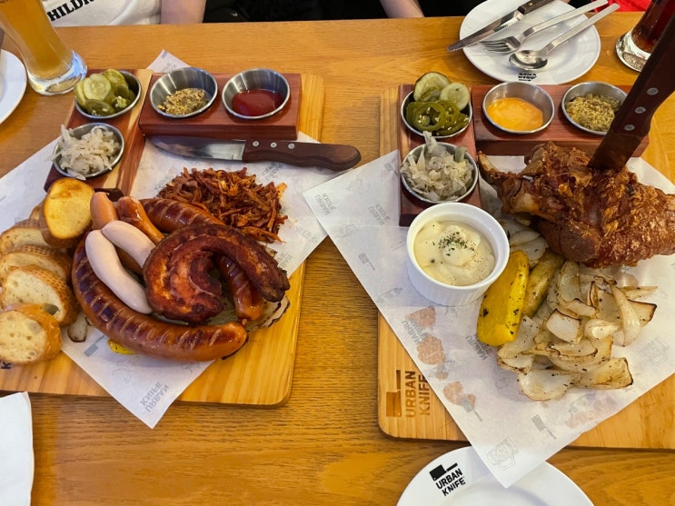  [강변역 맛집] 모임장소로 제격인 독일전통 족발요리 슈바인학센 맛집 어반나이프