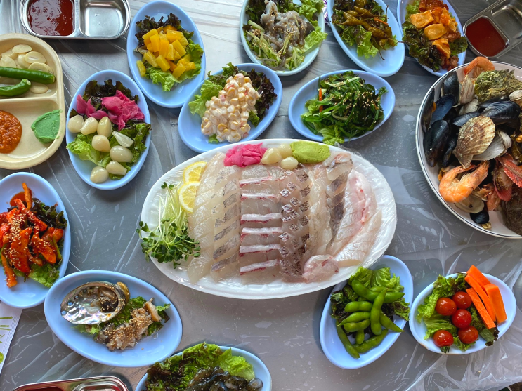  궁평항수산시장 신선한 해산물이 가득한 서해수산