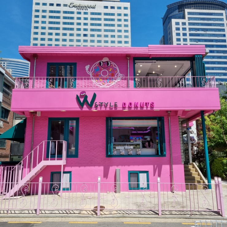 서울 삼성동, 카페 W스타일도넛 강남점 예쁘고 맛있는 도넛이 한 가득! 서울 삼성동, 카페 W스타일도넛 강남점 예쁘고 맛있는 도넛이 한 가득!