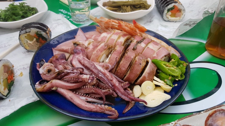  창동 맛집 골목집에서 산 오징어통찜과 제주 홍해삼 즐기기