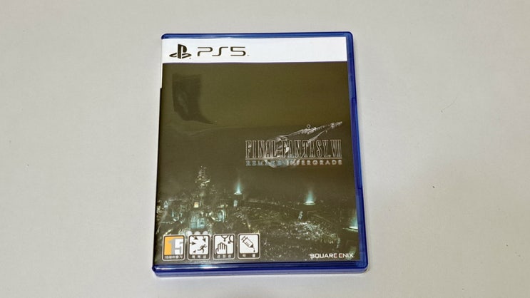 PS5 파판7 리메이크 인터그레이드를 구입하였습니다. ft 유피DLC 동봉 PS5 파판7 리메이크 인터그레이드를 구입하였습니다. ft 유피DLC 동봉