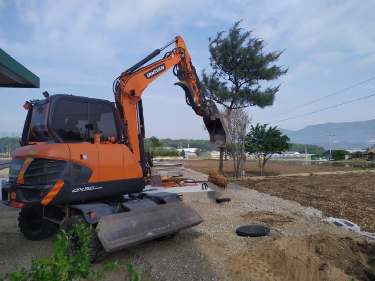  포천 유교리 공장 창고 직영공사 작업기(4)_건물 철골조 설치, 준공목심기, 마당 콘크리트 타설