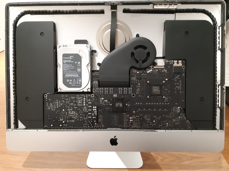  인천 아이맥수리 2019년 27인치 SN750 1테라 SSD 교체 업그레이드 맥OS 설치 NVME어댑터 및 전용 액정테이프 사용