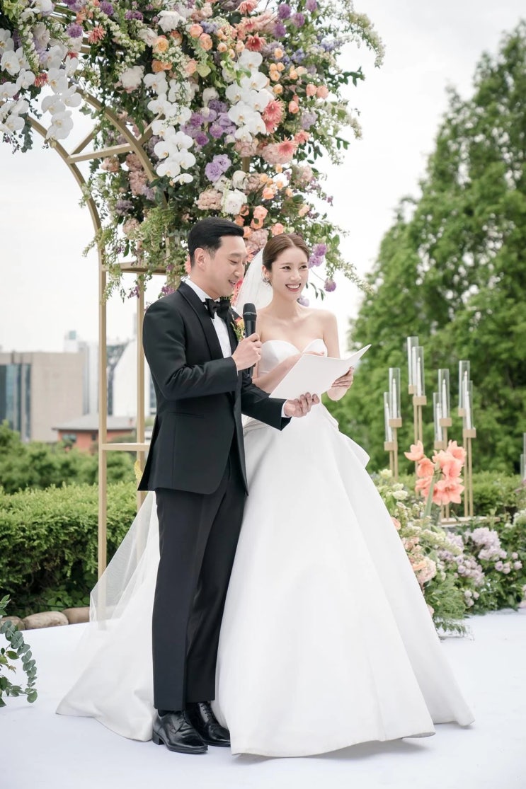 서로 프로포즈한 손담비이규혁 부부, 건넨 뜻밖의 물건 "30년 운동하면서 남은 게 이거 하나" 서로 프로포즈한 손담비이규혁 부부, 건넨 뜻밖의 물건 "30년 운동하면서 남은 게 이거 하나"