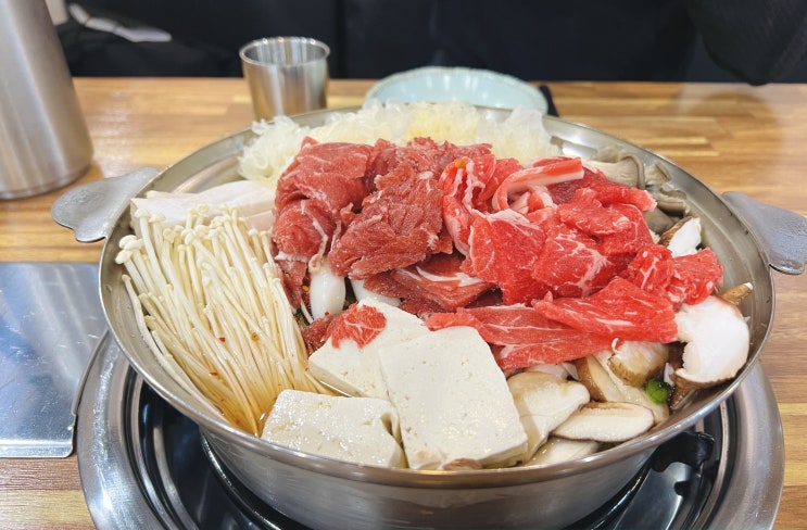  명동 점심메뉴 추천, 권셰프 식탁 버섯국수전골 꽃버섯 완전 맛있음!!
