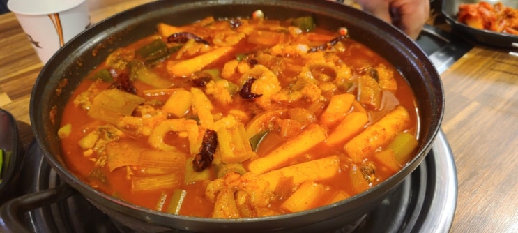  수원역맛집 TV방영한 빨강부대찌개 곱도리탕