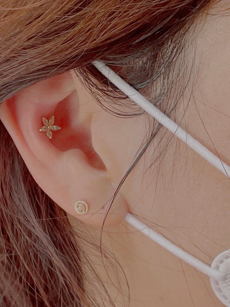 Vivienne Westwood Claude Long earrings | REVERSIBLE, image size:800x1067