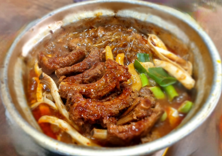  매운 등갈비 밀키트 양푼 애 매운 등갈비 밀키트