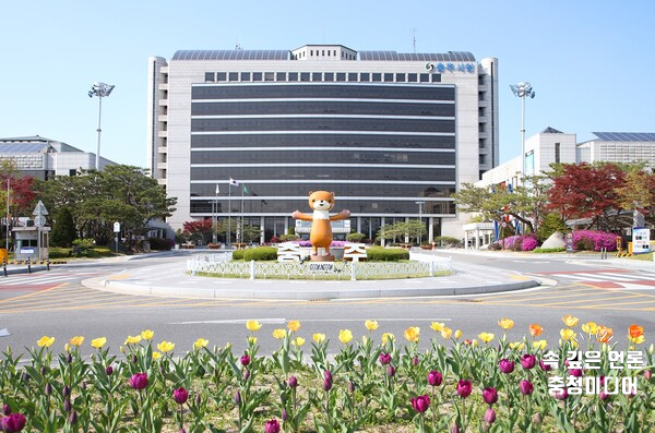  충주시, 만20세이상 64세 이하 수급자에 틀니·임플란트 지원