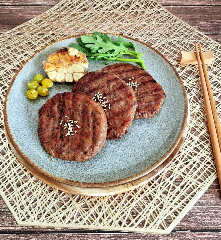 오손도손 제주 돼지고기 떡갈비 활용해 밥버거 만들기 오손도손 제주 돼지고기 떡갈비 활용해 밥버거 만들기