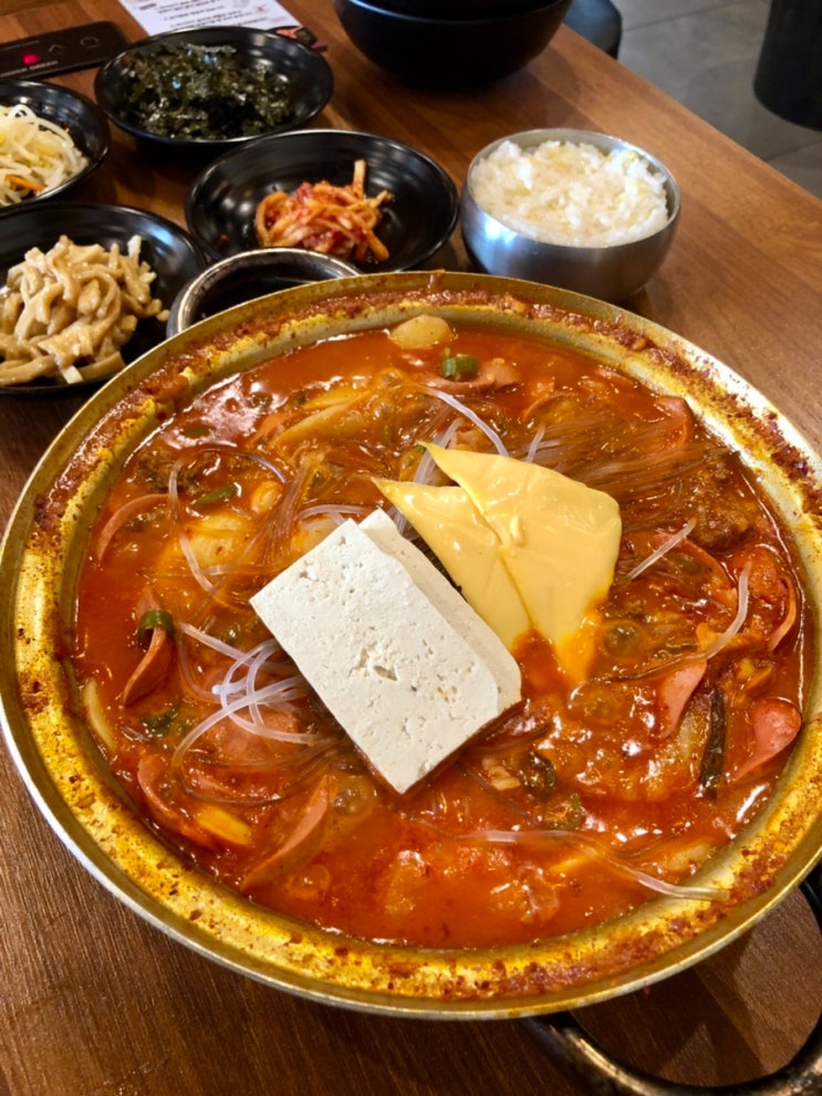  송도 8공구 맛집 배부장찌개 부대짜글이 존맛탱이네