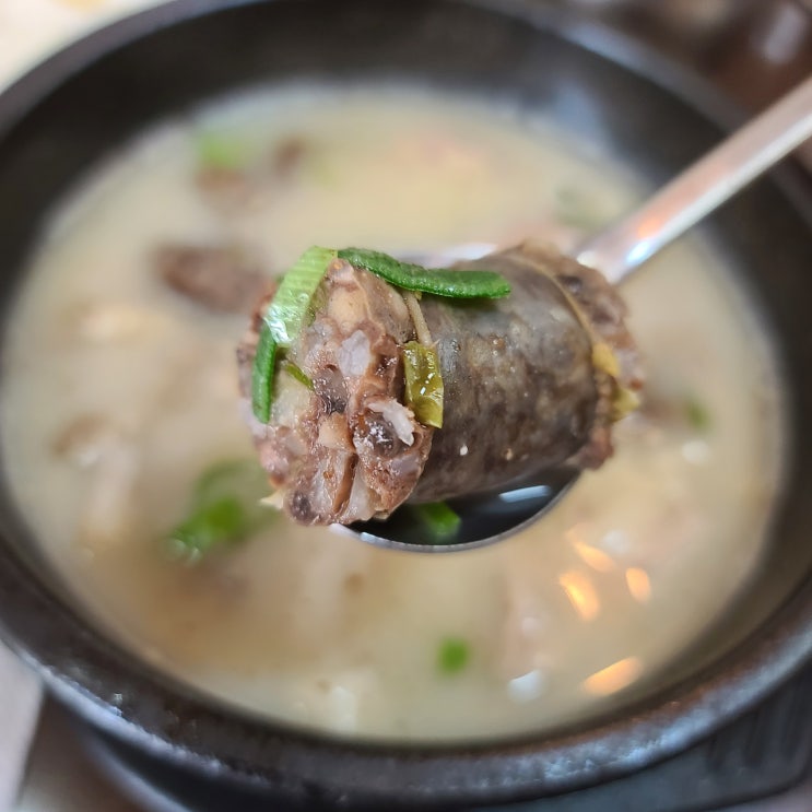  [신림맛집] 찹쌀 순대가 가득 - 진한 국물이 제 맛인 '진지방순대국'