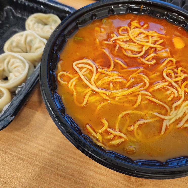  [회사원점심] 부산 당근든토끼 당토라멘 :: 아카이라멘 + 만두