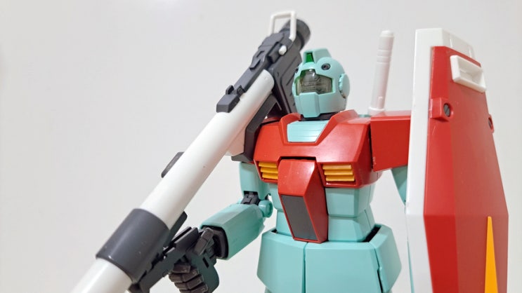 MG 1/100 짐(RGM-79) 2.0의 조립을 끝냈습니다. 그냥 조립입니다. MG 1/100 짐(RGM-79) 2.0의 조립을 끝냈습니다. 그냥 조립입니다.