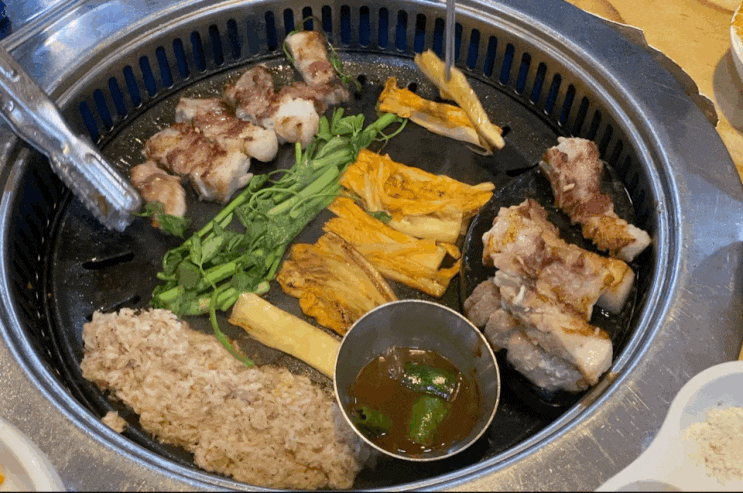  대전 관평동 삼겹살 맛집은 '맛찬들왕소금구이'