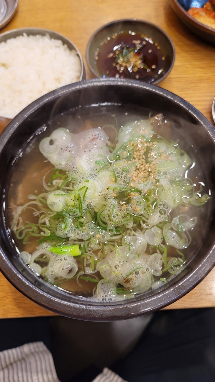  주인의 음식 정성이 느껴 지는 새벽에 고은 보양식 수원 [윤가곰탕]  맛집 후기