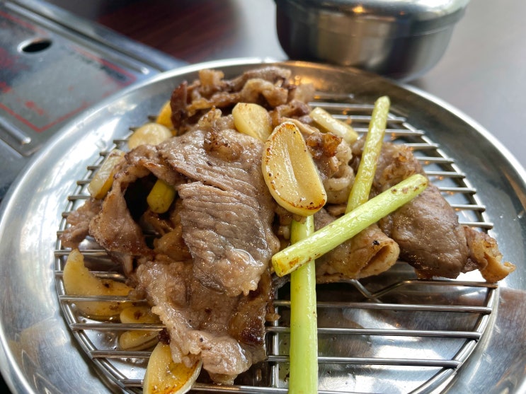  홍대역 맛집, 직장인 점심으로 딱 좋은 고기살롱