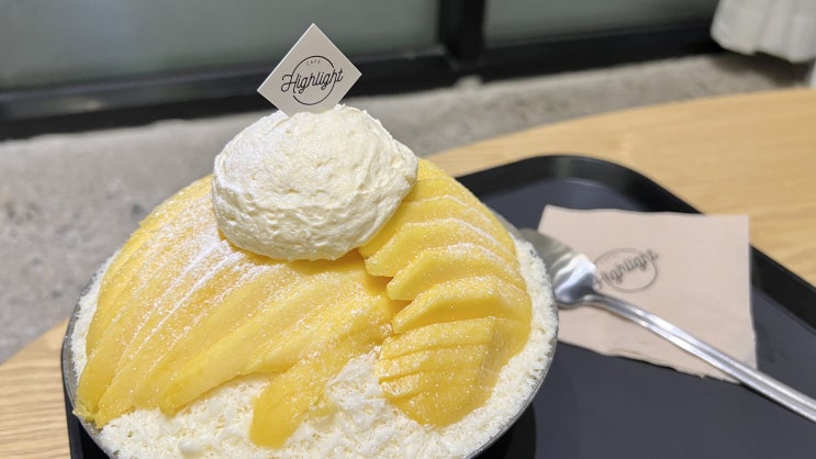  생망고빙수에 시원한 통유리뷰 :) 수원 오목천동 카페하이라이트