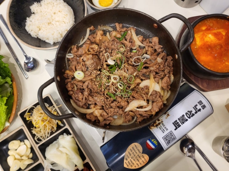  일품낙성불백 ; 봉천역 밥집 혼밥하기도 좋은 푸짐한 불백에 순두부찌개도 굳