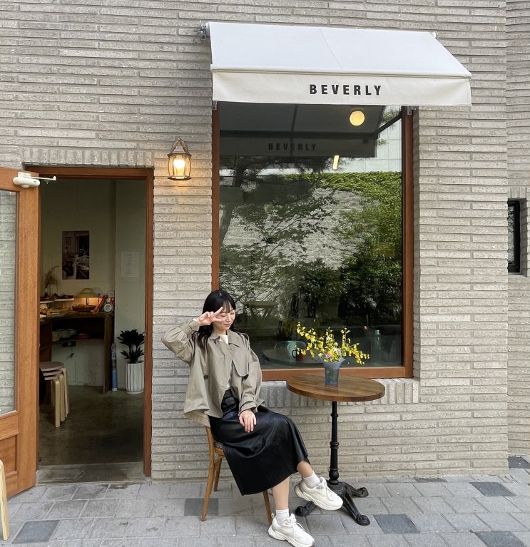  대구 반월당 카페, 예쁘고 이국적인 카페 베버리(Beverly)