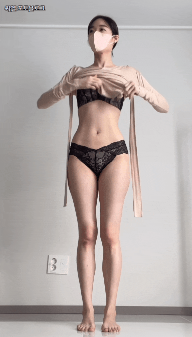 신도시 미시룩 입은 이블린 신도시 미시룩 입은 이블린