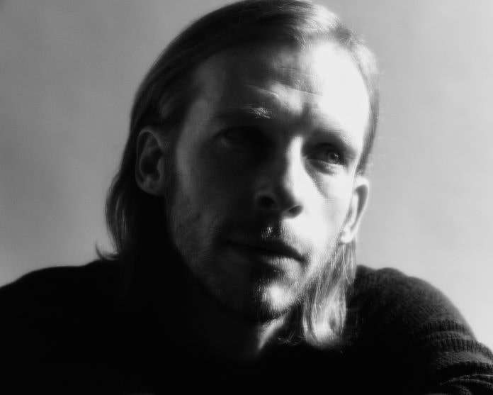  Kevin Devine, 'Nothing Compares 2 U' 커버 음악 영상