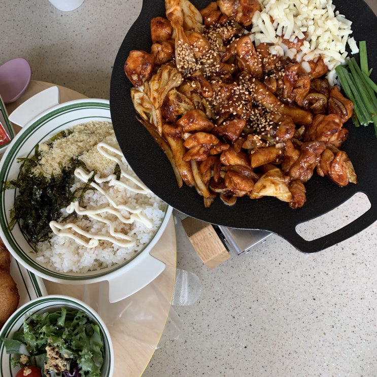 <서울 연남동 맛집> 가성비도 분위기도 좋은 연남동 핫플, "올더플레이트" <서울 연남동 맛집> 가성비도 분위기도 좋은 연남동 핫플, "올더플레이트"