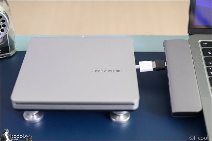  애플 슈퍼드라이브를 애플 USB-C-USB 어댑터 없이 맥북프로 M1에 연결하는법