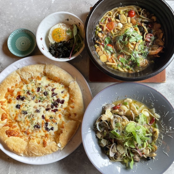  압구정로데오: 가성비 감성 파스타 맛집 - 미대쉐프 