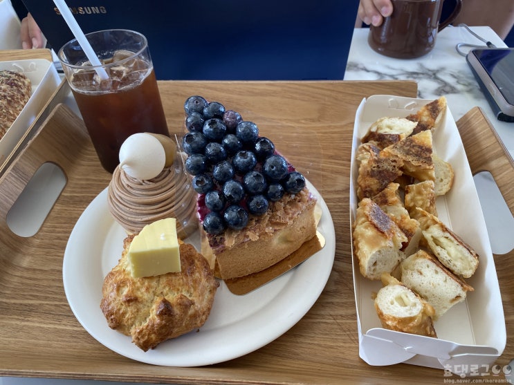 제주 오션뷰카페 외도399| 위치, 분위기, 가격, 베이커리종류 제주 오션뷰카페 외도399| 위치, 분위기, 가격, 베이커리종류