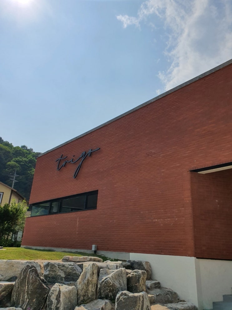  쉬어가기 좋은 강원도 평창 봉평 모던 베이커리 카페 트리고
