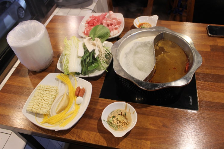 강남역 훠궈 무한리필로 마음껏 먹을 수 있는 훠궈나라 강남역 데이트