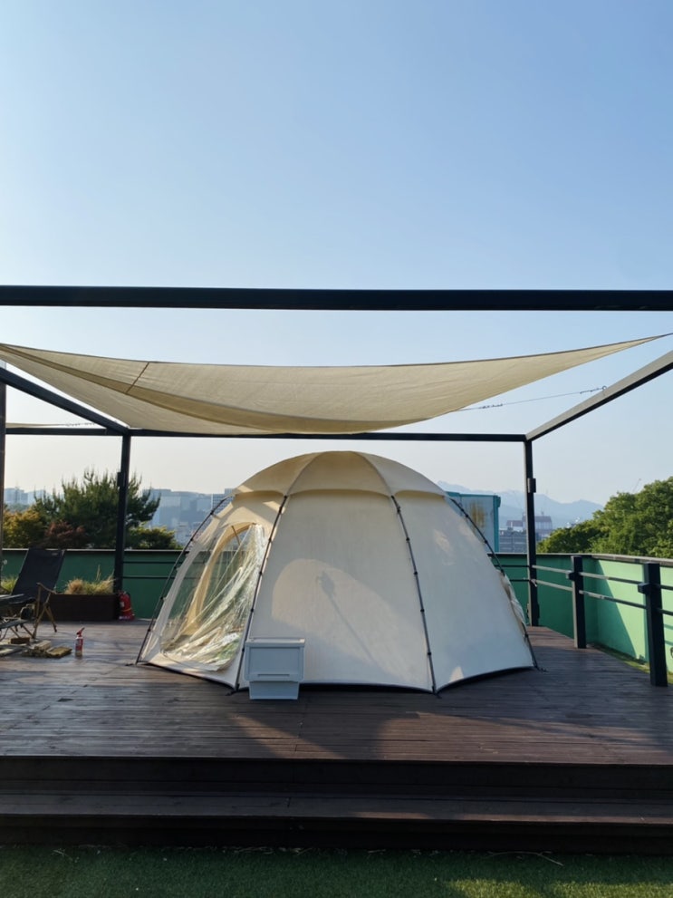 도심 속의 작은 여행, 서울에서의 루프탑 캠핑 즐기기 '옥상쓸래'