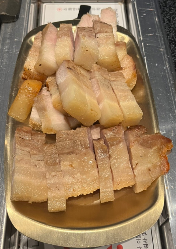  강남역 맛집 추천- 삼겹살이 정말 맛있는 곳 “흑돼지 대통령”