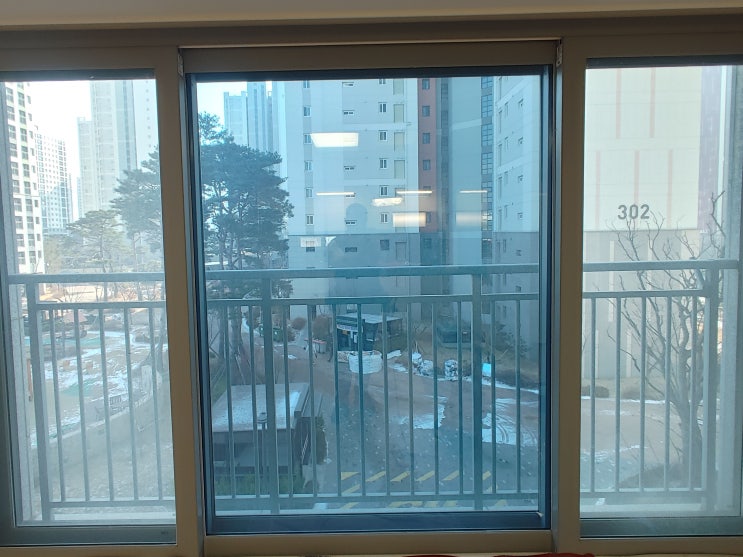  의정부 아파트썬팅 신곡동 용현동 낙양동 아파트 창문 열차단썬팅 햇빛차단썬팅 시선차단썬팅 시공