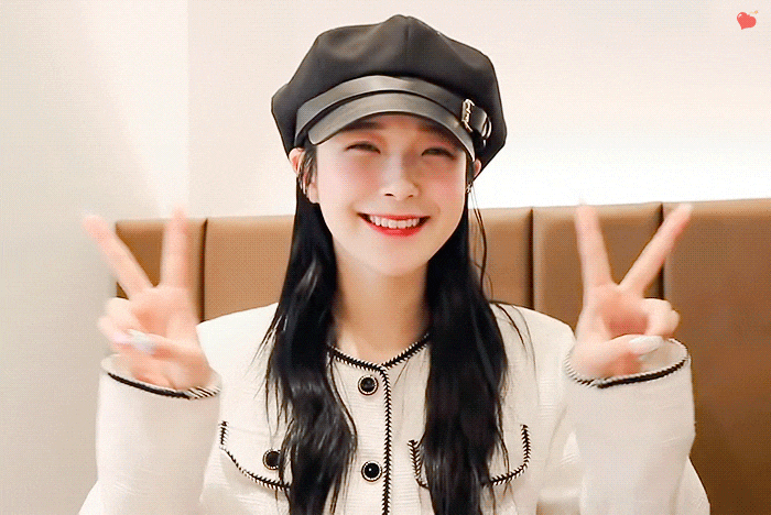 서울여대 22학번 신입생 프로미스나인 백지헌 브이로그 움짤 모음