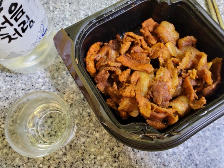  한잔애 _ 불맛이 살아있는 간편술안주 직화뽈항정구이 고추장맛 간장맛 후기