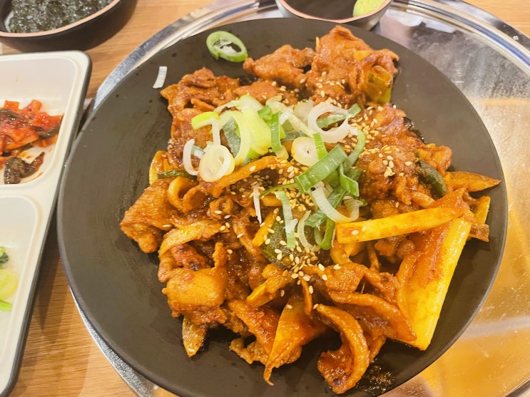  선릉역 점심 제육볶음 가성비 최고 ㅣ이차돌ㅣ