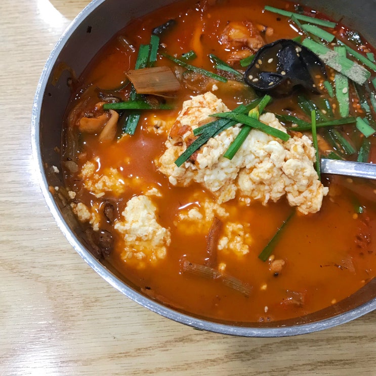  강릉맛집ㅣn번째 방문중인 원조짬뽕순두부 맛집, 동화가든 (ft.현장예약순서)