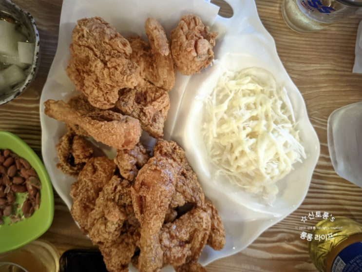  신신호텔 제주점 옆 동네포차&치킨에서 치킨에 맥주 (feat, 친절한 사장님)