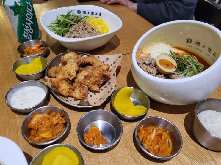  송도 현대프리미엄아울렛 맛집 탄탄면공방 생활의달인 라멘 추천