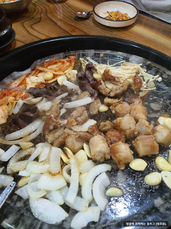  율전동 맛집 ㅣ 우특심한우곱창 ㅣ 성균관대역 소곱창 방문 [199].