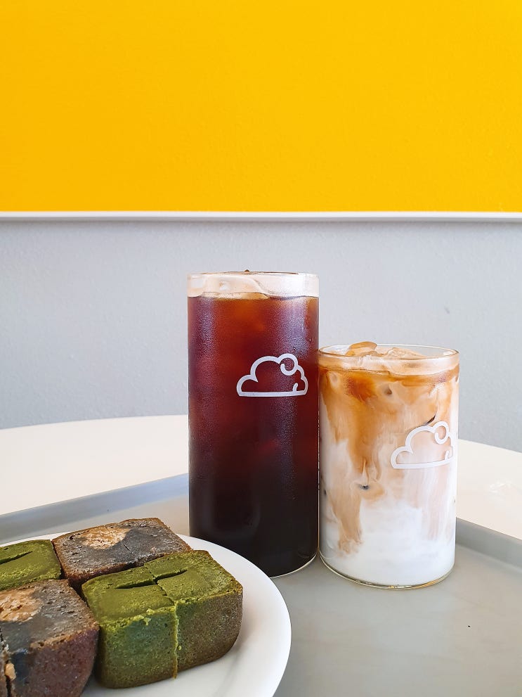 전포동 카페, 전리단길 신상카페; 운커피 (WOON COFFEE) 전포동 카페, 전리단길 신상카페; 운커피 (WOON COFFEE)