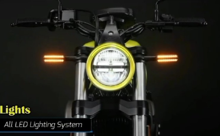 국산 오토바이 KR모터스 신형 아퀼라300 미리보기, GV300SA