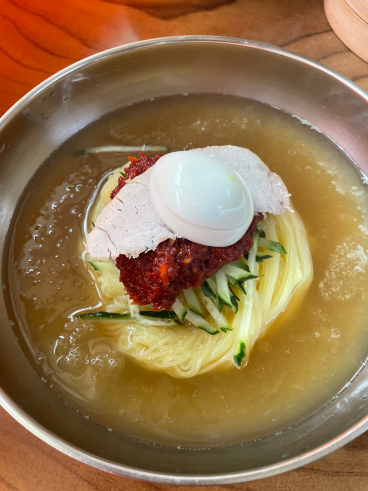  더울때생각 나는 밀면!!! 부산 대연동 줄서야하는 밀면맛집 “대연밀면”